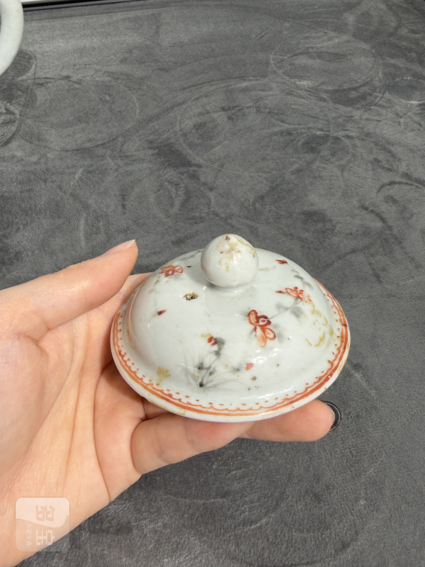 清乾隆广彩庭院教子图茶壶 - 图13